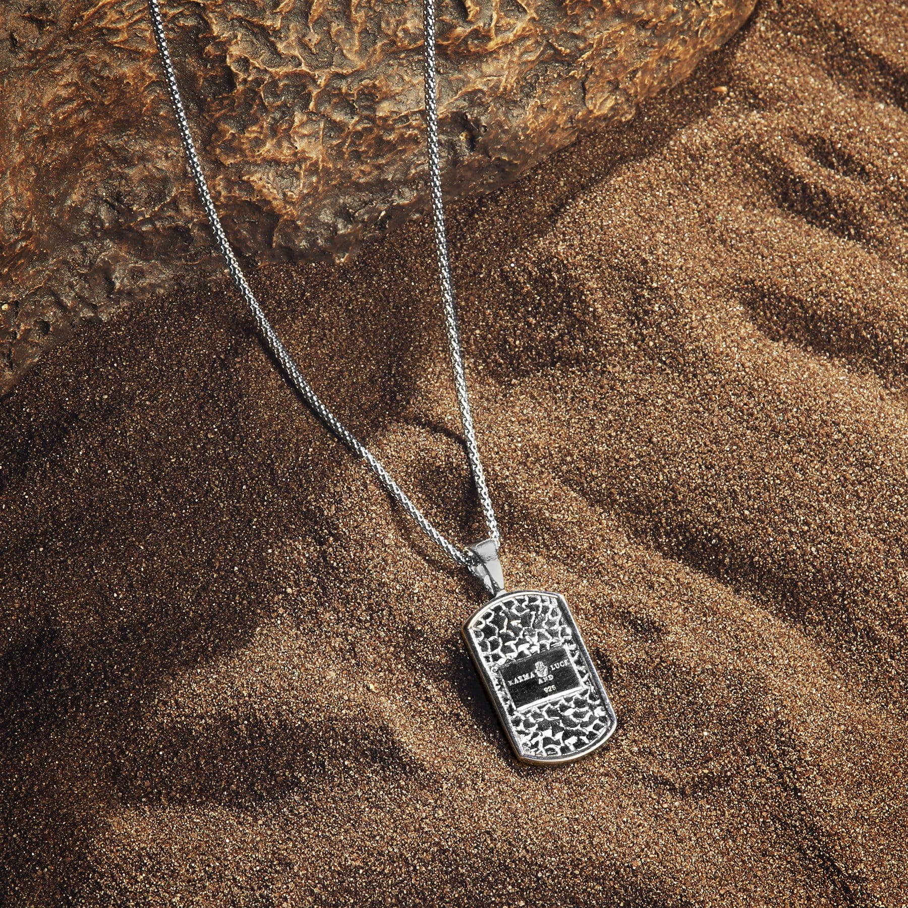 Unlimited Endurance - Eye of Horus Necklace