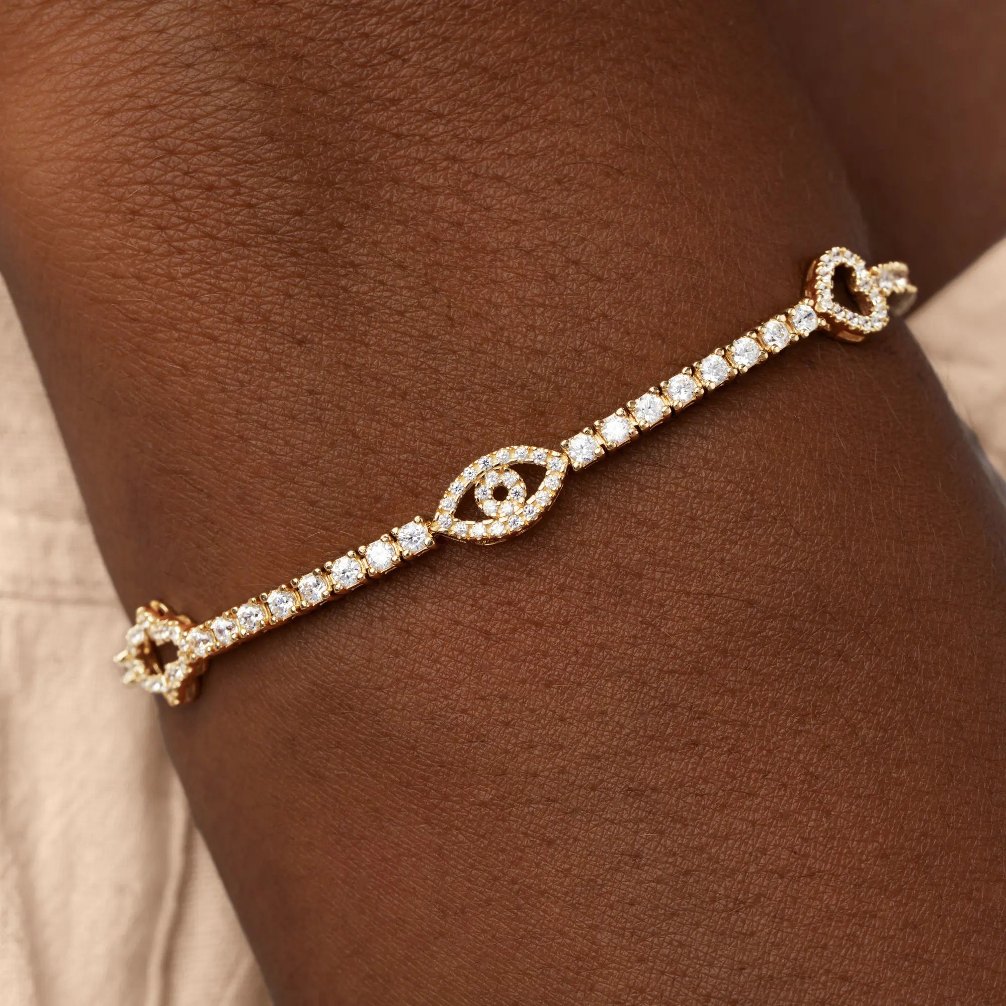Serene Guardian Hamsa Heart Evil Eye Bracelet