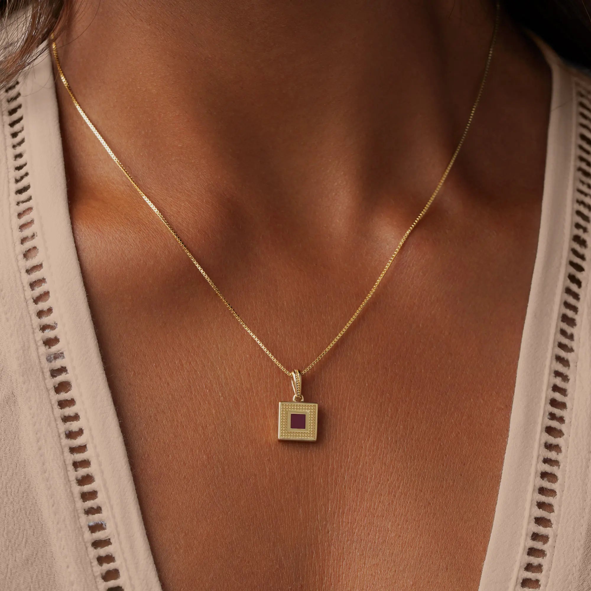 Serene Focus Quran Nano Chip Necklace