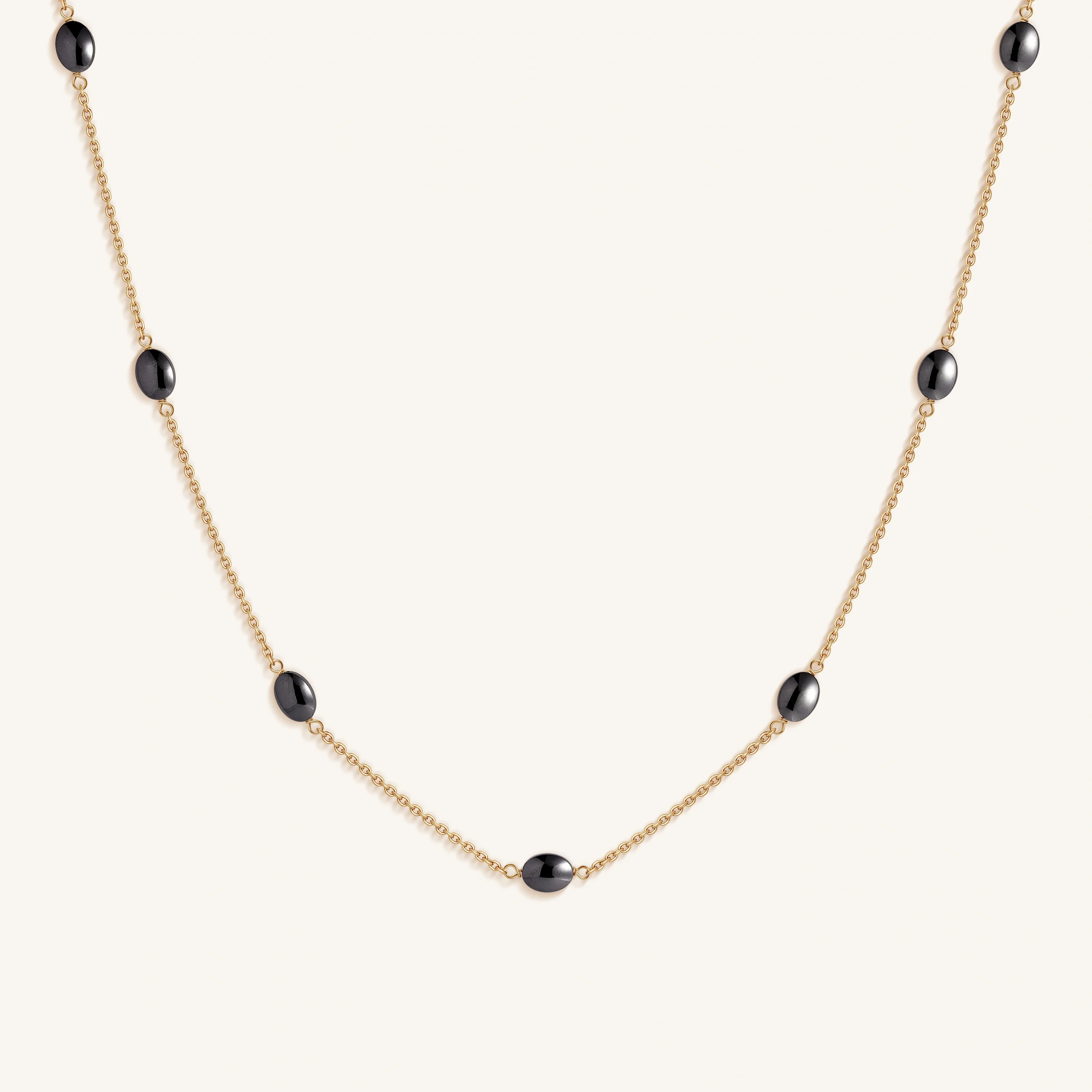 Tranquil Gleam – Hematite Statement Necklace
