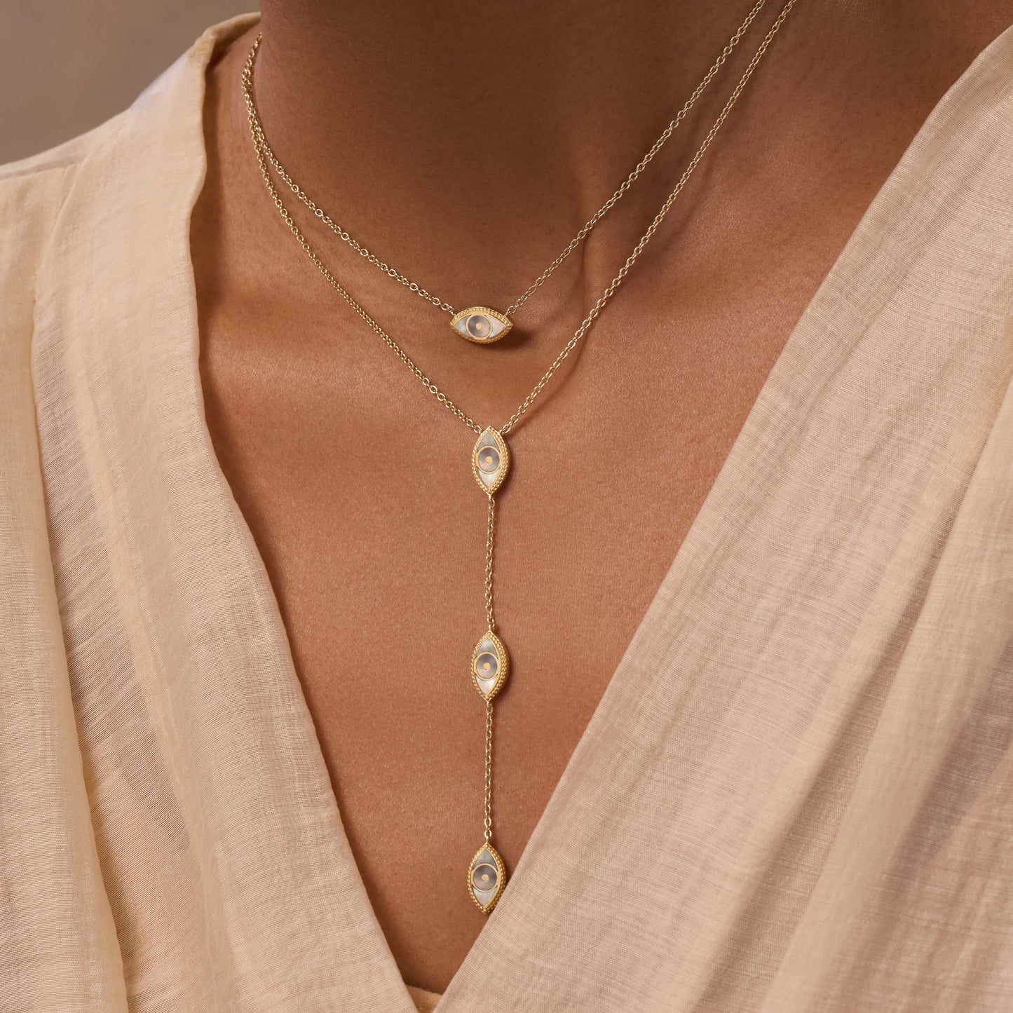Grace & Beauty Evil Eye Mother of Pearl Necklace