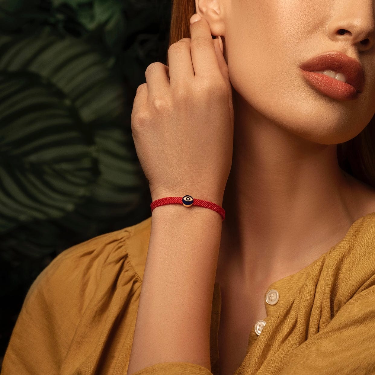 Essential Peacefulness - Red String Navy Enamel Evil Eye Charm Bracelet