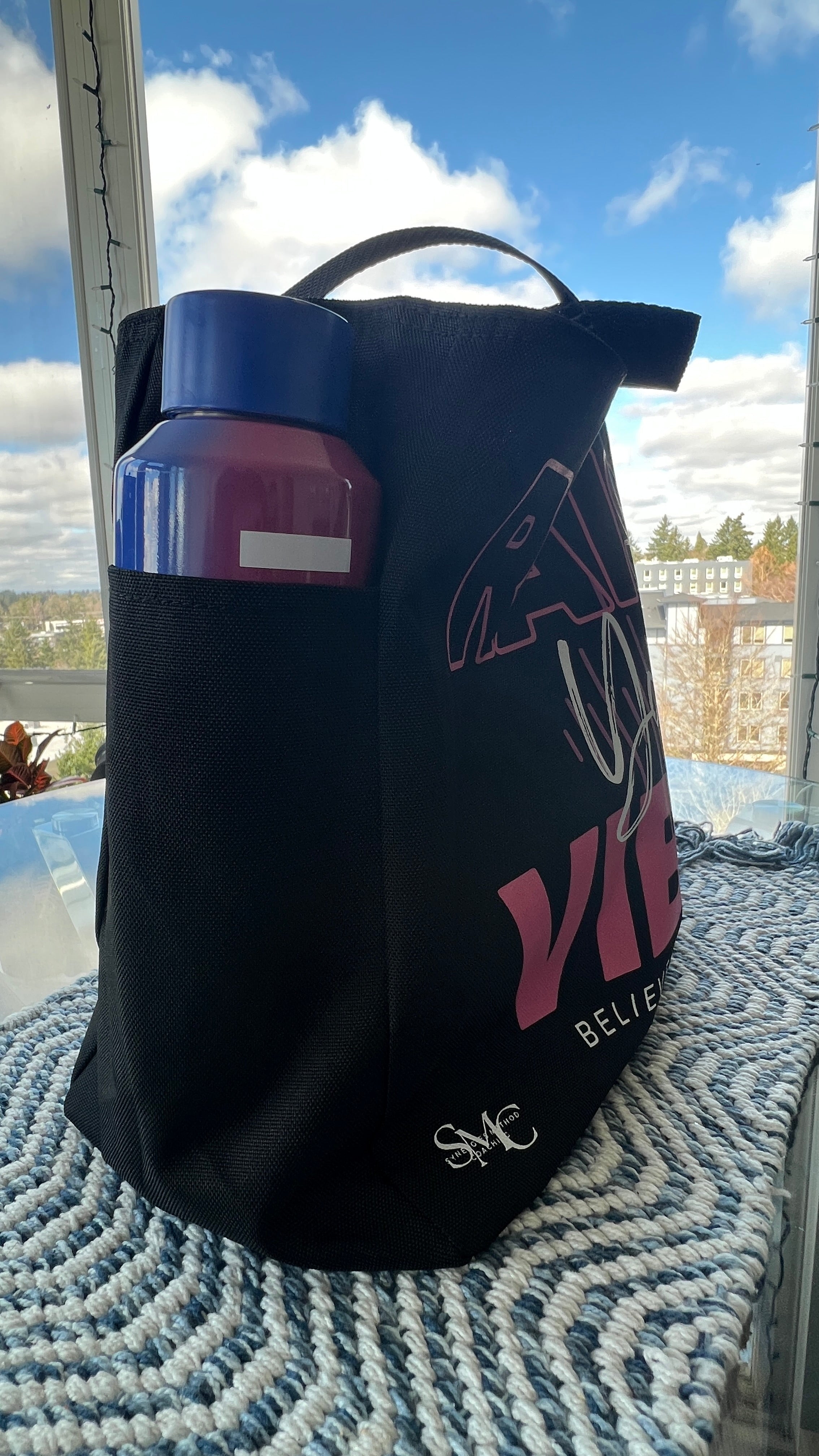 🖤 Black “Raise Your Vibes” Tote